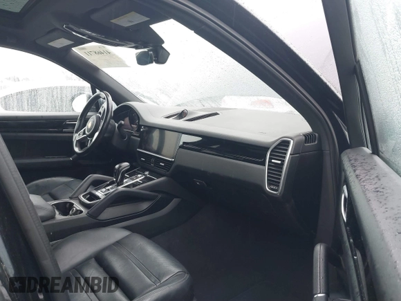 2021 Porsche Cayenne z VIN WP1AA2AY6MDA00356, wystawiony jako IAAI lot #41468711 z przebiegiem 73 329 mil mil oraz . Historia ofert i sprzedaży dostępna na DreamBid. Obrazek 5.