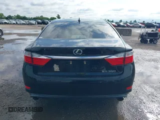 2015 Lexus ES 330 z VIN JTHBK1GG8F2207260, wystawiony jako IAAI lot #42210193 z przebiegiem 109 386 mil mil oraz . Historia ofert i sprzedaży dostępna na DreamBid. Obrazek 16.