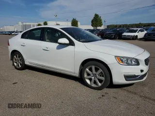 2016 Volvo S60 T5 Drive-E z VIN YV126MFJ9G2408228, wystawiony jako Copart lot #74329484 z przebiegiem 159 547 mil mil oraz Czysty tytuł • Clean title. Historia ofert i sprzedaży dostępna na DreamBid. Obrazek 4.