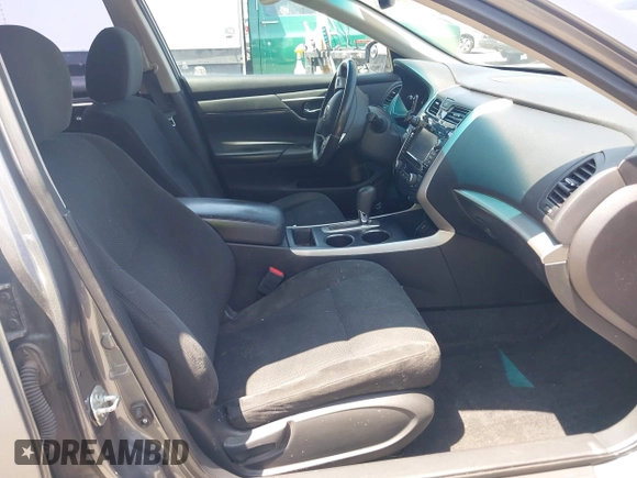 2015 Nissan Altima SV z VIN 1N4AL3AP1FC261692, wystawiony jako IAAI lot #42378146 z przebiegiem 215 563 mil mil oraz . Historia ofert i sprzedaży dostępna na DreamBid. Obrazek 5.