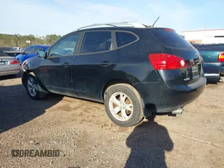 2008 Nissan Rogue SL z VIN JN8AS58T78W016929, wystawiony jako IAAI lot #41552655 z przebiegiem 148 411 mil mil oraz . Historia ofert i sprzedaży dostępna na DreamBid. Obrazek 3.