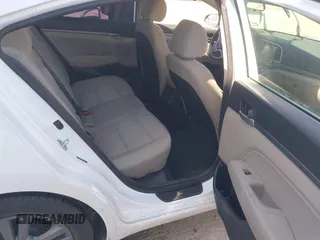 2017 Hyundai Elantra SE z VIN 5NPD84LF7HH129904, wystawiony jako IAAI lot #41837435 z przebiegiem 97 737 mil mil oraz . Historia ofert i sprzedaży dostępna na DreamBid. Obrazek 8.