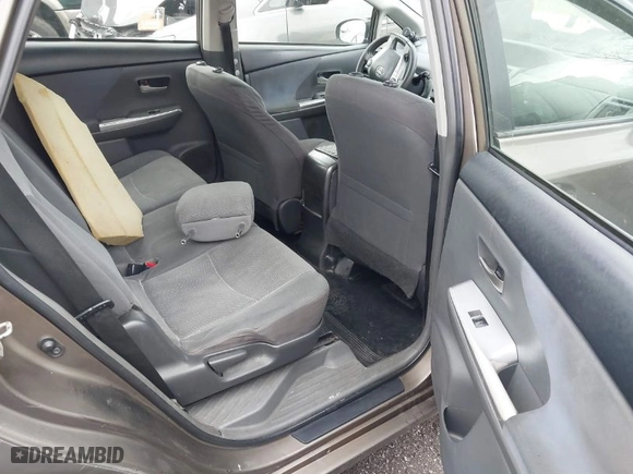 2013 Toyota Prius v Two with VIN JTDZN3EU3D3267272, listed as a IAAI auction lot 41793742 with 431,532 mi miles. Bid and sale history available at carsss.com. Image 8.
