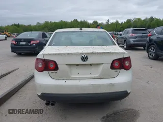 2008 Volkswagen Jetta SE with VIN 3VWRZ81K08M093880, listed as a IAAI auction lot 42273895 with 266,962 mi miles and . Bid and sale history available at DreamBid. Image 15.