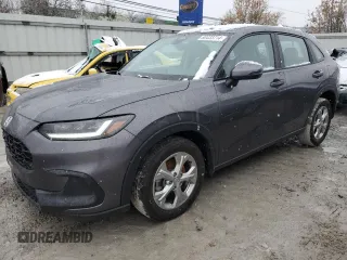 2024 Honda HR-V LX with VIN 3CZRZ1H32RM716078, listed as a Copart auction lot 80433714 with 31,631 mi miles and Salvage Title. Bid and sale history available at carsss.com. Image 1.