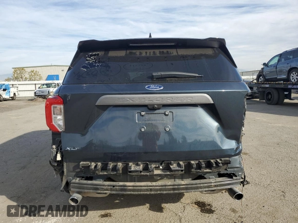 2023 Ford Explorer XLT with VIN 1FMSK7DH3PGA95078, listed as a Copart auction lot 43960065 with 20,344 mi miles and Salvage Title. Bid and sale history available at carsss.com. Image 6.