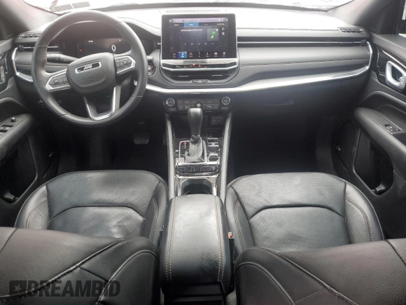 2022 Jeep Compass (RED) Edition с VIN 3C4NJDCB6NT237206, выставлен на аукционе Copart как лот 46014455 с пробегом 22 399 миль миль и Списание • Salvage title. История ставок и продаж доступна на DreamBid. Изображение 8.
