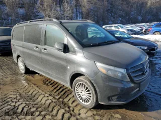 2017 Mercedes-Benz Metris Passenger Van with VIN WDAPG2EE2H3328320, listed as a Copart auction lot 44712595 with 90,503 mi miles and Clean Title. Bid and sale history available at carsss.com. Image 4.