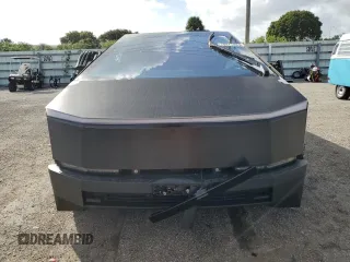 2024 Tesla Cybertruck Cyberbeast z VIN 7G2CEHEE5RA000103, wystawiony jako Copart lot #78871284 z przebiegiem Nie podano mil oraz Tytuł czysty. Historia ofert i sprzedaży dostępna na DreamBid. Obrazek 5.