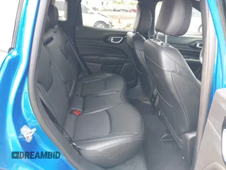 2024 Jeep Compass Latitude z VIN 3C4NJDBN4RT106311, wystawiony jako IAAI lot #42474517 z przebiegiem 9 027 mil mil oraz . Historia ofert i sprzedaży dostępna na DreamBid. Obrazek 8.