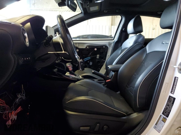 2021 Kia Forte GT-Line with VIN 3KPF34ADXME391505, listed as a Copart auction lot 61455975 with 32,718 mi miles and Salvage title. Bid and sale history available at DreamBid. Image 7.