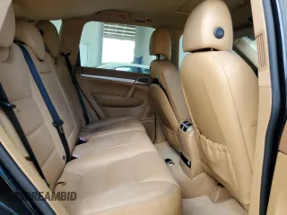 2009 Porsche Cayenne z VIN WP1AA29P09LA07571, wystawiony jako Copart lot #56428985 z przebiegiem Nie podano mil oraz Czysty tytuł • Clean title. Historia ofert i sprzedaży dostępna na DreamBid. Obrazek 11.
