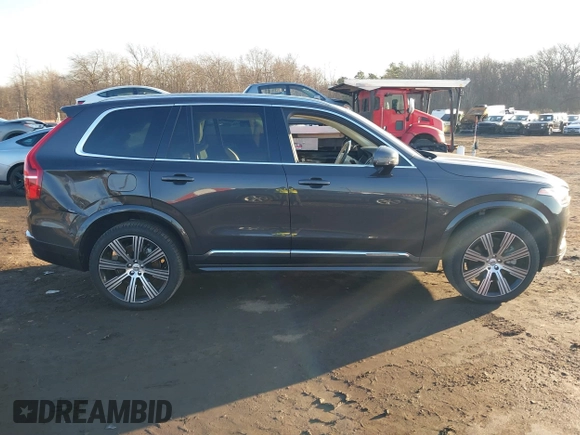 2023 Volvo XC90 Plus Bright Theme with VIN YV4H60CN1P1967680, listed as a IAAI auction lot 41297577 with Not provided miles and . Bid and sale history available at DreamBid. Image 13.