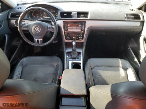 2012 Volkswagen Passat SE with VIN 1VWBH7A33CC008015, listed as a Copart auction lot 84952004 with 195,051 mi miles and Salvage Title. Bid and sale history available at carsss.com. Image 8.