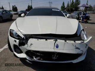 2018 Maserati GranTurismo Convertible Sport with VIN ZAM45VMA6J0278885, listed as a Copart auction lot 68682793 with 46,371 mi miles. Bid and sale history available at carsss.com. Image 5.