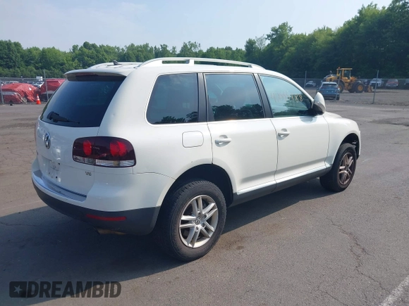 2008 Volkswagen Touareg V6 с VIN WVGBE77L18D040817, выставлен на аукционе IAAI как лот 42555188 с пробегом 202 942 миль миль и . История ставок и продаж доступна на DreamBid. Изображение 4.