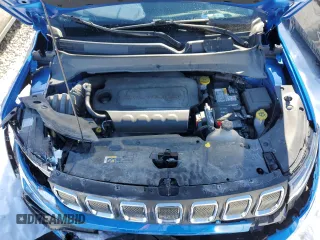 2022 Jeep Compass Latitude Lux with VIN 3C4NJDFB7NT208695, listed as a Copart auction lot 45760855 with 52,491 mi miles and Salvage Title. Bid and sale history available at carsss.com. Image 12.