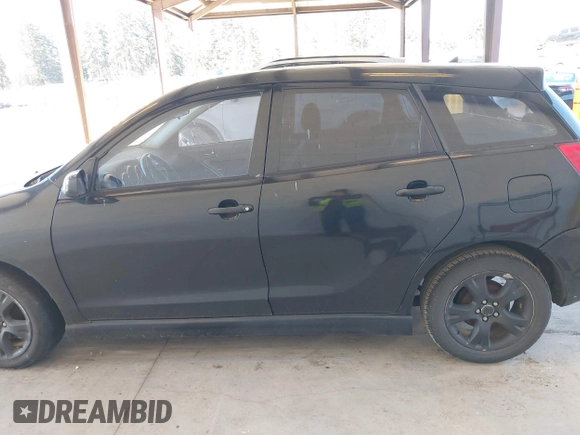 2004 Toyota Matrix Std with VIN 2T1KR32E54C252993, listed as a IAAI auction lot 41703135 with 291,886 mi miles. Bid and sale history available at carsss.com. Image 15.