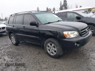 2005 Toyota Highlander z VIN JTEEP21A250097337, wystawiony jako IAAI lot #41942695 z przebiegiem 200 046 mil mil oraz . Historia ofert i sprzedaży dostępna na DreamBid. Obrazek 1.