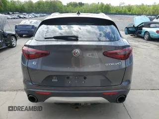 2018 Alfa Romeo Stelvio z VIN ZASFAKANXJ7B81315, wystawiony jako Copart lot #55528675 z przebiegiem 163 957 mil mil oraz Czysty tytuł • Clean title. Historia ofert i sprzedaży dostępna na DreamBid. Obrazek 6.