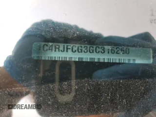 2016 Jeep Grand Cherokee High Altitude z VIN 1C4RJFCG3GC316260, wystawiony jako Copart lot #59605105 z przebiegiem 111 894 mil mil oraz Szkoda całkowita • Salvage title. Historia ofert i sprzedaży dostępna na DreamBid. Obrazek 13.