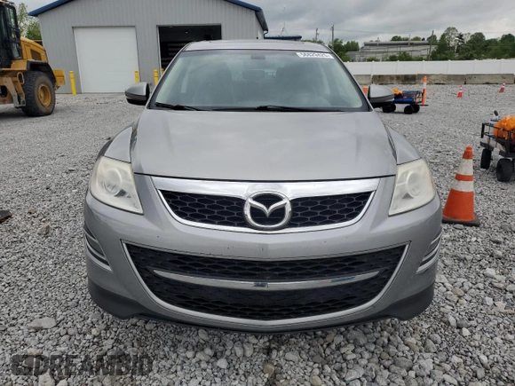 2010 Mazda CX-9 Grand Touring z VIN JM3TB3MA5A0219220, wystawiony jako Copart lot #56829425 z przebiegiem 196 016 mil mil oraz Szkoda całkowita • Salvage title. Historia ofert i sprzedaży dostępna na DreamBid. Obrazek 5.