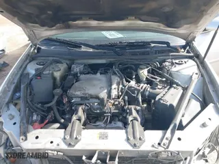 2011 Chevrolet Impala LT Fleet with VIN 2G1WG5EK2B1261269, listed as a IAAI auction lot 41711973 with 203,414 mi miles. Bid and sale history available at carsss.com. Image 10.