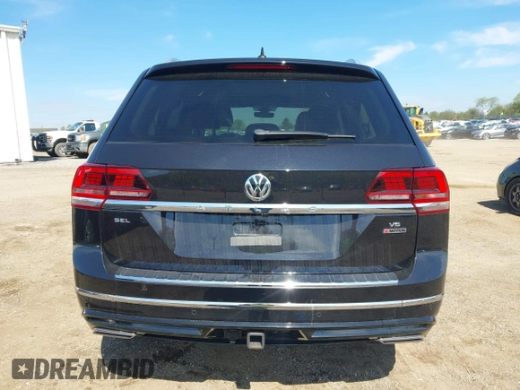 2019 Volkswagen Atlas SEL R-Line z VIN 1V2RR2CA0KC579035, wystawiony jako IAAI lot #42205407 z przebiegiem 66 188 mil mil oraz . Historia ofert i sprzedaży dostępna na DreamBid. Obrazek 16.