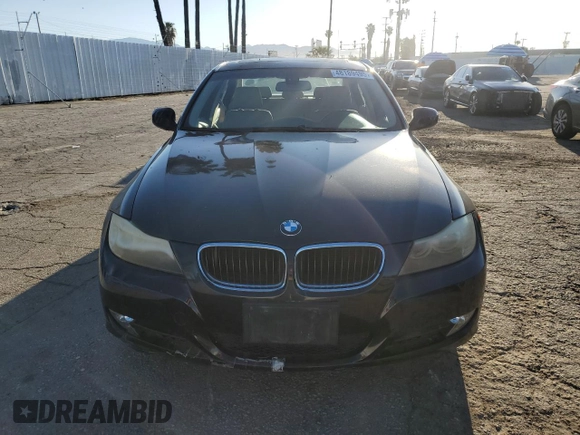 2009 BMW 3 Series 328i z VIN WBAPH57519NL78699, wystawiony jako Copart lot #48189495 z przebiegiem 120 997 mil mil oraz Szkoda całkowita • Salvage title. Historia ofert i sprzedaży dostępna na DreamBid. Obrazek 5.