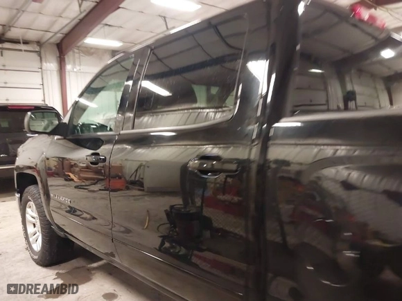 2015 Chevrolet Silverado 1500 LT with VIN 3GCUKREC3FG273442, listed as a IAAI auction lot 41411144 with NaN miles. Bid and sale history available at carsss.com. Image 15.