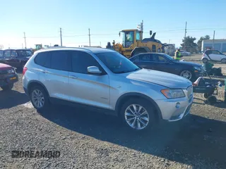 2014 BMW X3 xDrive28i z VIN 5UXWX9C53E0D31293, wystawiony jako IAAI lot #41424765 z przebiegiem 129 383 mil mil oraz . Historia ofert i sprzedaży dostępna na DreamBid. Obrazek 1.