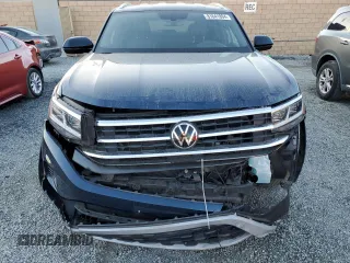 2023 Volkswagen Atlas SE with VIN 1V2DC2CAXPC206359, listed as a Copart auction lot 81641894 with 28,921 mi miles and Salvage title. Bid and sale history available at DreamBid. Image 5.