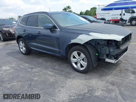 2022 Volvo XC60 Momentum z VIN YV4L12RKXN1052826, wystawiony jako IAAI lot #41869228 z przebiegiem 30 044 mil mil oraz . Historia ofert i sprzedaży dostępna na DreamBid. Obrazek 1.