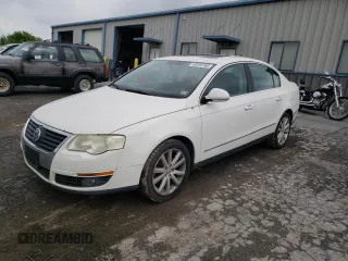 2010 Volkswagen Passat Komfort z VIN WVWJM7ANXAE145966, wystawiony jako Copart lot #60204165 z przebiegiem 170 509 mil mil oraz Szkoda całkowita • Salvage title. Historia ofert i sprzedaży dostępna na DreamBid. Obrazek 1.