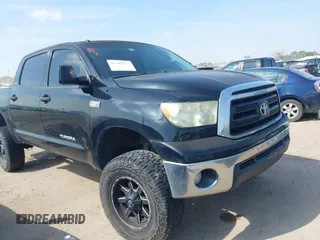 2013 Toyota Tundra 4WD Truck with VIN 5TFDW5F16DX286995, listed as a IAAI auction lot 41584571 with 118,651 mi miles. Bid and sale history available at carsss.com. Image 1.