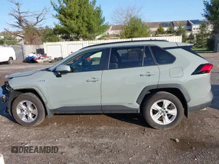 2019 Toyota RAV4 Hybrid XLE with VIN JTMRWRFV0KD013274, listed as a IAAI auction lot 41918992 with 97,850 mi miles. Bid and sale history available at carsss.com. Image 14.