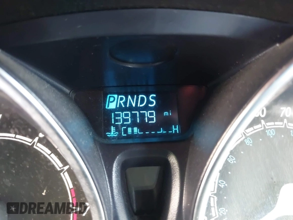 2015 Ford Fiesta SE z VIN 3FADP4BJ7FM158471, wystawiony jako IAAI lot #42090819 z przebiegiem 139 779 mil mil oraz . Historia ofert i sprzedaży dostępna na DreamBid. Obrazek 15.