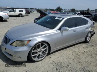 2007 Lexus LS 460 with VIN JTHBL46F975030127, listed as a Copart auction lot 54519505 with 198,523 mi miles and Clean Title. Bid and sale history available at carsss.com. Image 1.