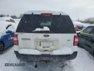 2011 Ford Expedition XL z VIN 1FMJU1G58BEF55442, wystawiony jako Copart lot #45196775 z przebiegiem 165 203 mil mil oraz Czysty tytuł • Clean title. Historia ofert i sprzedaży dostępna na DreamBid. Obrazek 6.