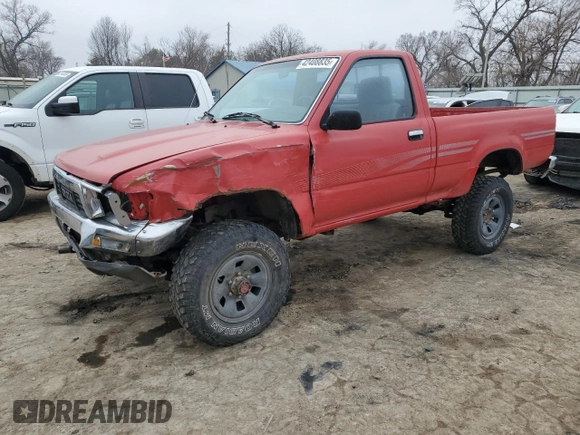 1991 Toyota Pickup DX z VIN JT4RN01P0M7042332, wystawiony jako Copart lot #42408835 z przebiegiem 211 481 mil mil oraz Szkoda całkowita • Salvage title. Historia ofert i sprzedaży dostępna na DreamBid. Obrazek 1.
