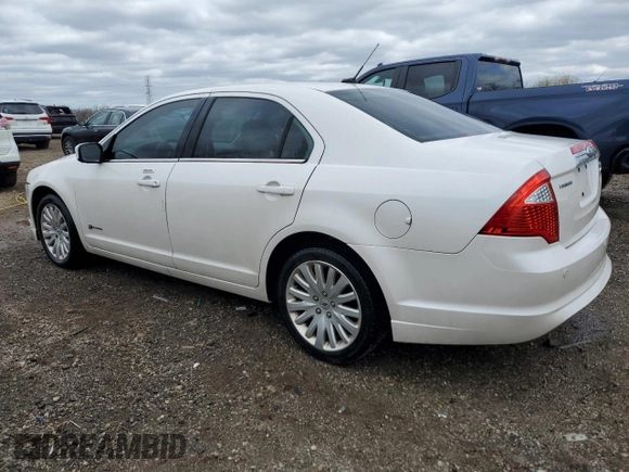 2010 Ford Fusion Hybrid z VIN 3FADP0L38AR170570, wystawiony jako Copart lot #53788455 z przebiegiem 127 407 mil mil oraz Szkoda całkowita • Salvage title. Historia ofert i sprzedaży dostępna na DreamBid. Obrazek 2.