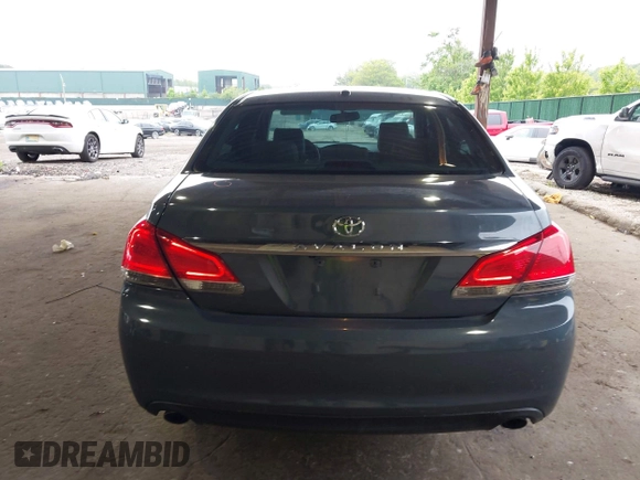 2012 Toyota Avalon z VIN 4T1BK3DB5CU457105, wystawiony jako IAAI lot #42375828 z przebiegiem 121 961 mil mil oraz . Historia ofert i sprzedaży dostępna na DreamBid. Obrazek 16.