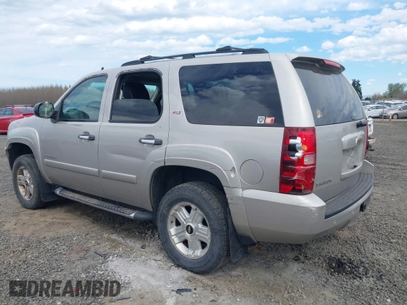 2008 Chevrolet Tahoe 3LT z VIN 1GNFK13008R260063, wystawiony jako IAAI lot #41865118 z przebiegiem 218 009 mil mil oraz . Historia ofert i sprzedaży dostępna na DreamBid. Obrazek 3.