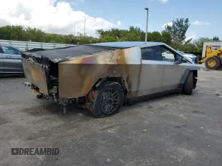 2024 Tesla Cybertruck с VIN 7G2CEHED3RA051591, выставлен на аукционе Copart как лот 56845395 с пробегом Не указан миль и На запчасти • Non repairable. История ставок и продаж доступна на DreamBid. Изображение 3.