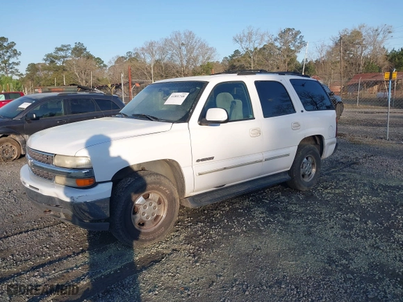 2001 Chevrolet Tahoe LT with VIN 1GNEC13T91R140982, listed as a IAAI auction lot 41801748 with 429,014 mi miles. Bid and sale history available at carsss.com. Image 2.