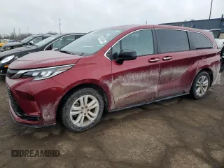 2022 Toyota Sienna XSE z VIN 5TDXSKFC6NS045485, wystawiony jako Copart lot #86983854 z przebiegiem 59 393 mil mil oraz Nie do naprawy • Non repairable. Historia ofert i sprzedaży dostępna na DreamBid. Obrazek 1.