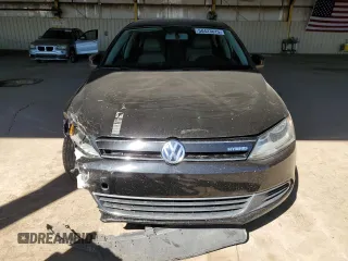 2013 Volkswagen Jetta Hybrid SE z VIN 3VW637AJXDM259158, wystawiony jako Copart lot #50423615 z przebiegiem 109 280 mil mil oraz Szkoda całkowita • Salvage title. Historia ofert i sprzedaży dostępna na DreamBid. Obrazek 5.
