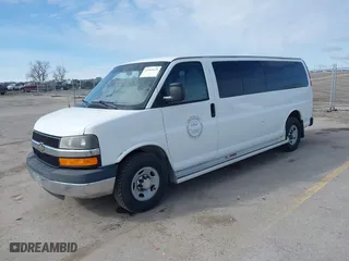 2013 Chevrolet Express Passenger 1LT with VIN 1GAZG1FA6D1191442, listed as a IAAI auction lot 41911629 with 122,796 mi miles. Bid and sale history available at carsss.com. Image 18.
