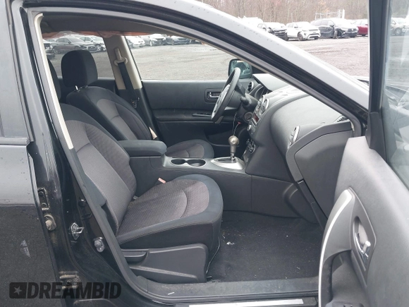 2010 Nissan Rogue S with VIN JN8AS5MT3AW009360, listed as a IAAI auction lot 41944678 with 125,366 mi miles and . Bid and sale history available at carsss.com. Image 5.