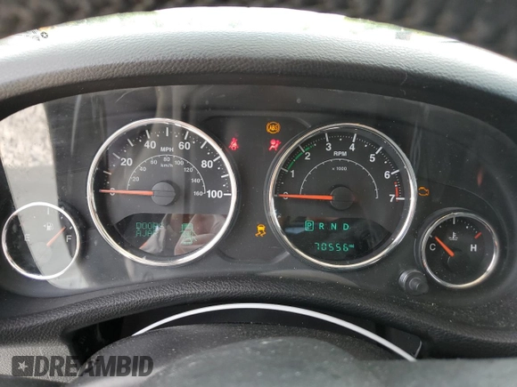 2018 Jeep Wrangler Unlimited Sahara z VIN 1C4BJWEGXJL838339, wystawiony jako Copart lot #54161375 z przebiegiem 70 556 mil mil oraz Szkoda całkowita • Salvage title. Historia ofert i sprzedaży dostępna na DreamBid. Obrazek 9.